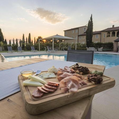 Resort Casale Le Torri Ponsacco Εξωτερικό φωτογραφία
