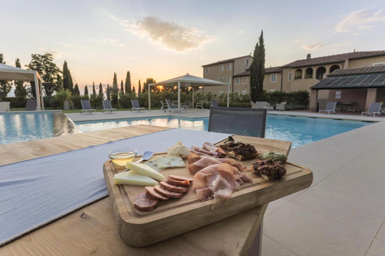 Resort Casale Le Torri Ponsacco Εξωτερικό φωτογραφία