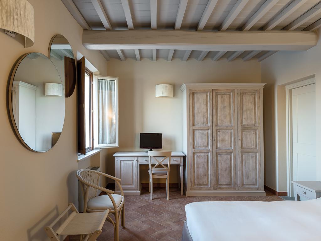 Resort Casale Le Torri Ponsacco Εξωτερικό φωτογραφία