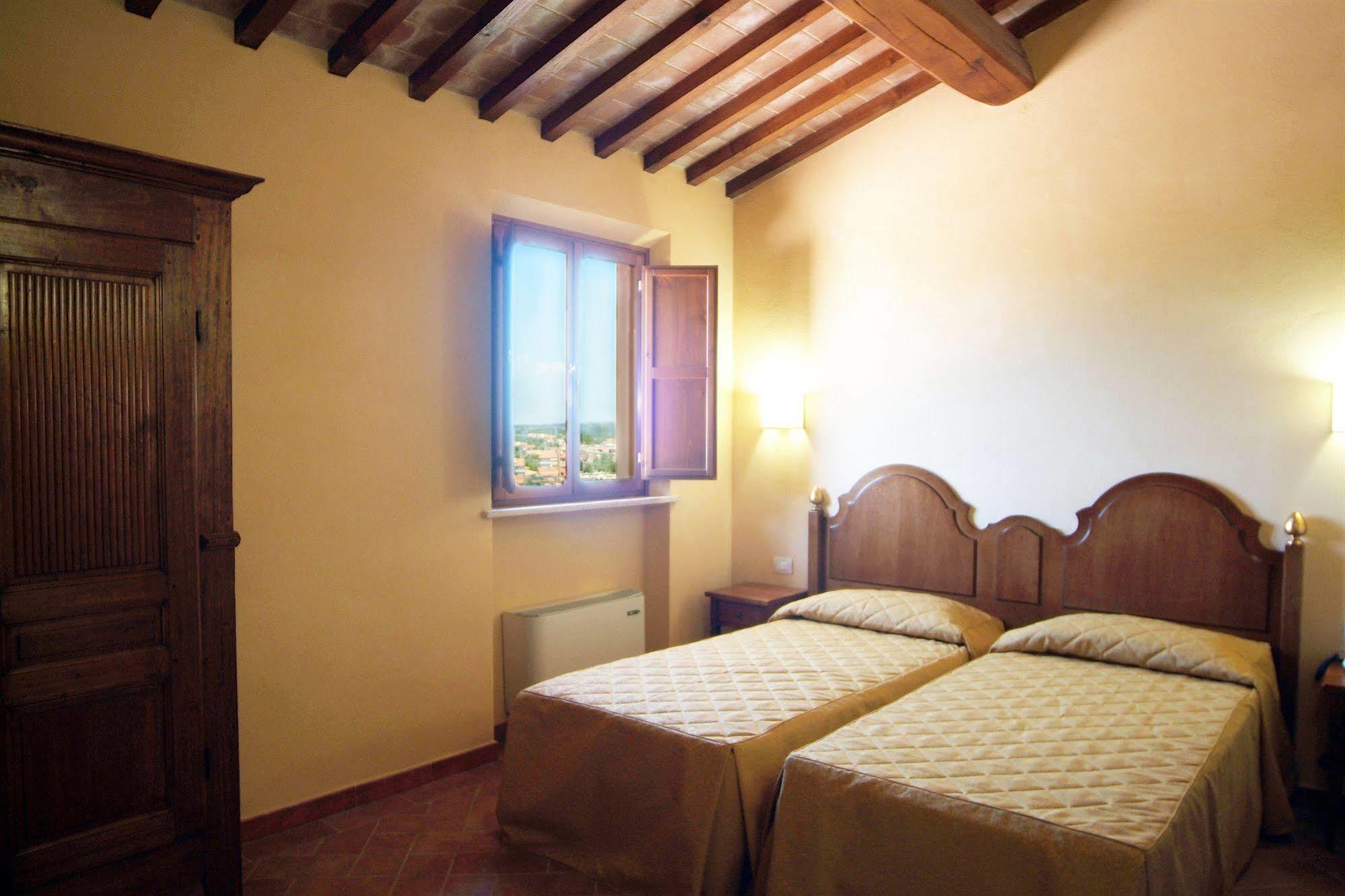 Resort Casale Le Torri Ponsacco Εξωτερικό φωτογραφία