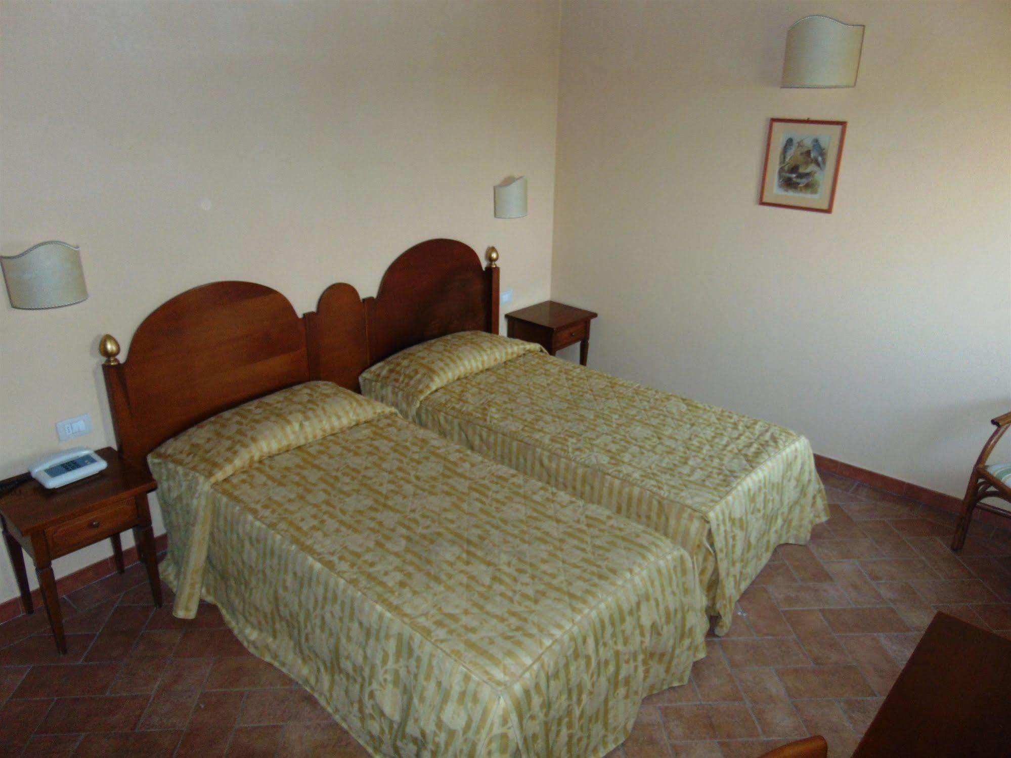 Resort Casale Le Torri Ponsacco Εξωτερικό φωτογραφία