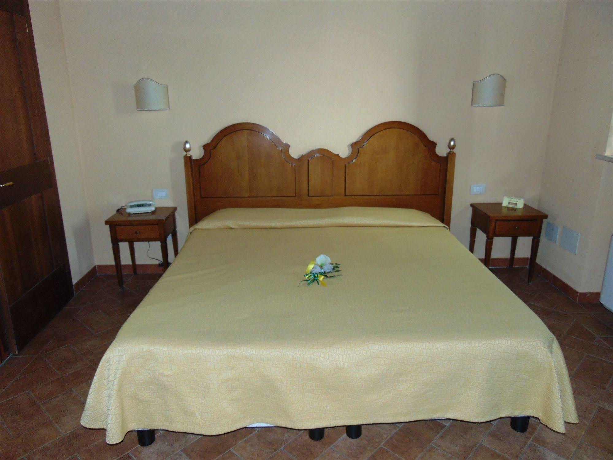 Resort Casale Le Torri Ponsacco Εξωτερικό φωτογραφία